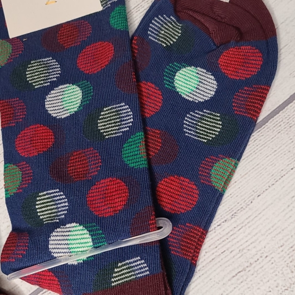 3/$11 sale Happy Socks - Picture 3 of 4